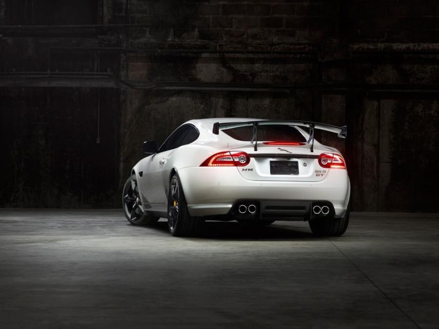  Jaguar XKR-S GT 2013 года  (фото 19 из 26)